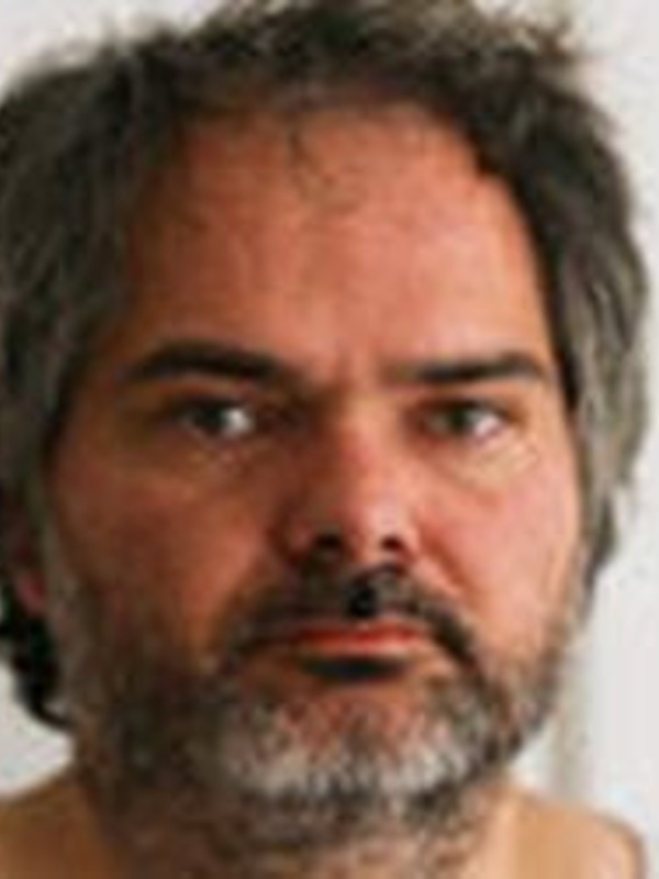  István  Sántha